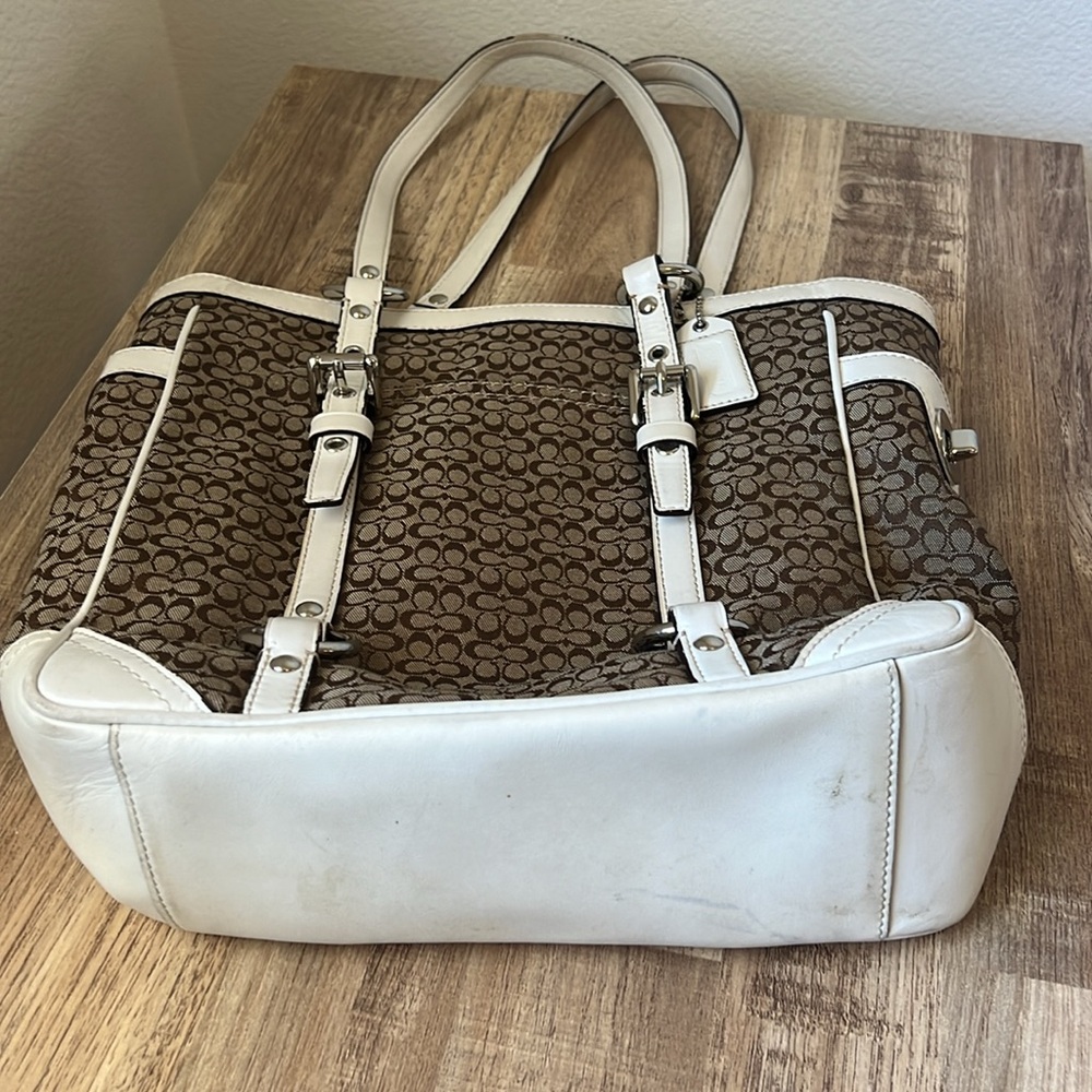 Coach Handbag - Picture 9 of 11